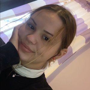 Meet your Posher, Makaela